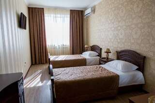 Гостиница Отель Resort  Ессентуки Двухместный номер с 2 отдельными кроватями-1